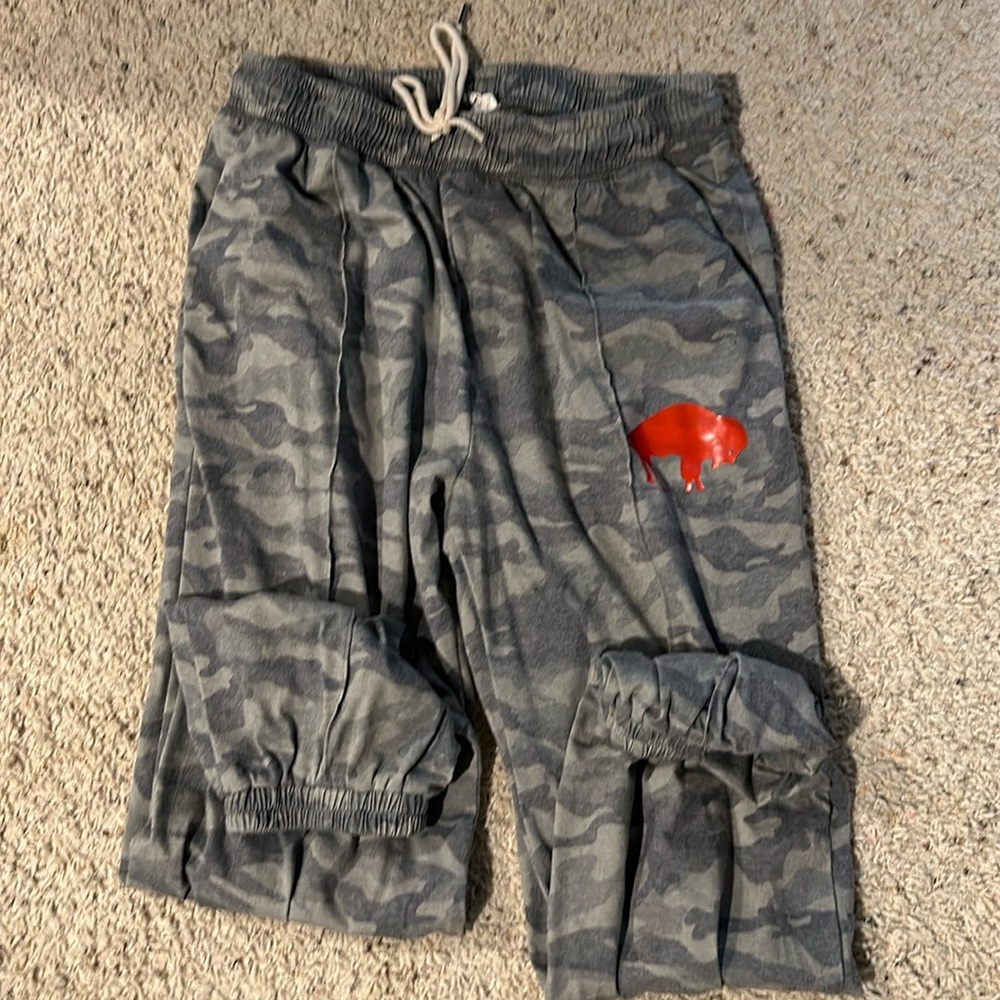 Women’s camo buffalo bills joggers